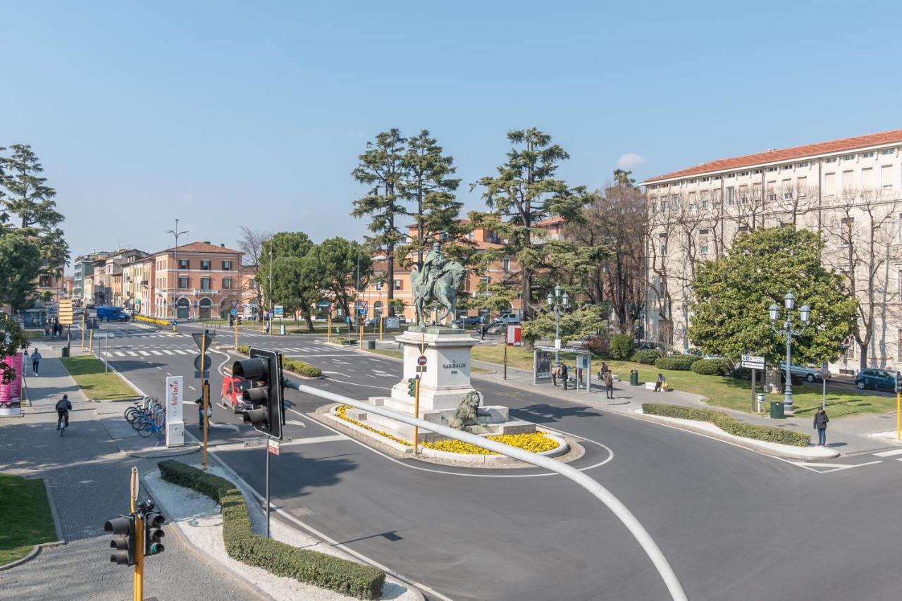Appartamento Piazza Garibaldi - F&L Apartment Brescia Exterior photo