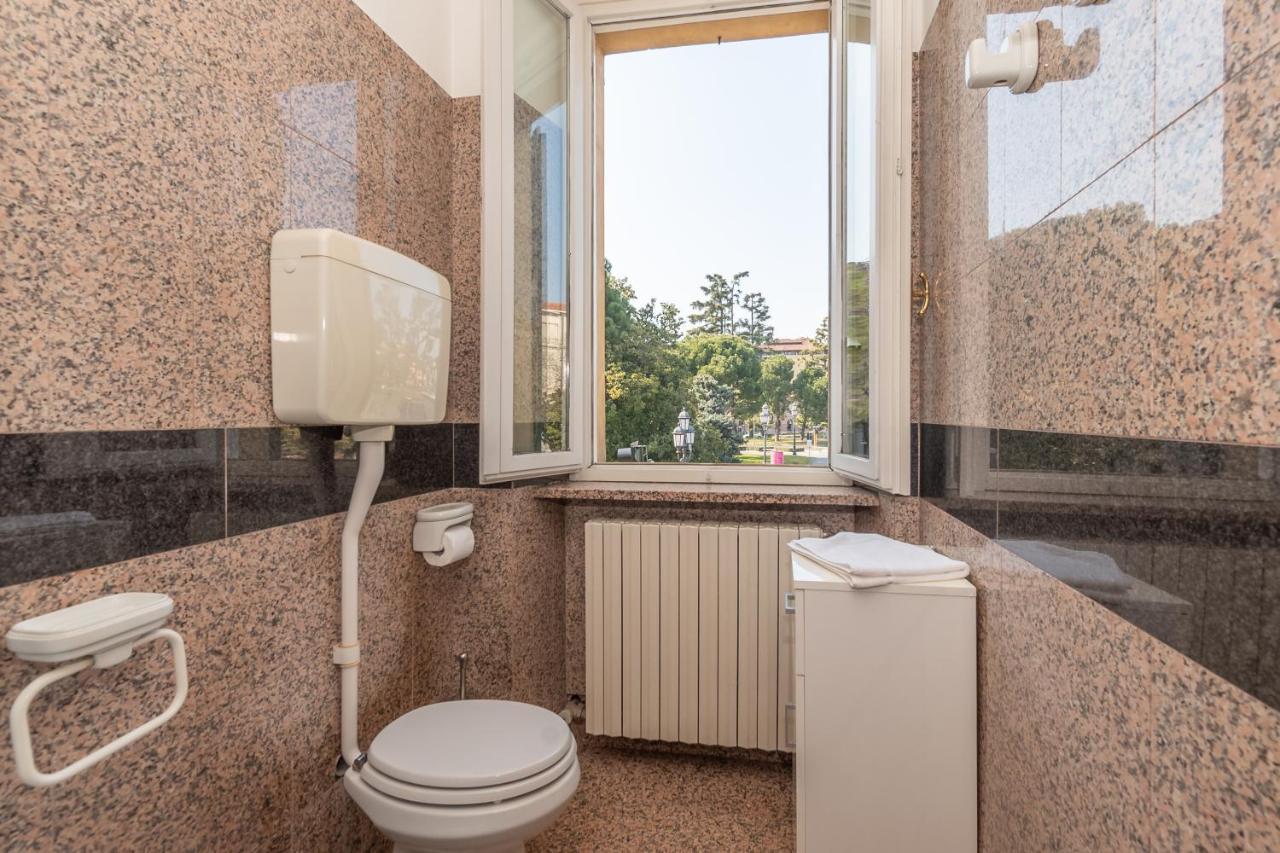 Appartamento Piazza Garibaldi - F&L Apartment Brescia Exterior photo